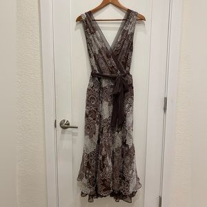 Rickie Freeman for Teri Jon Brown White Fit & Flare V-Neck Silk Dress Bow Sz 12